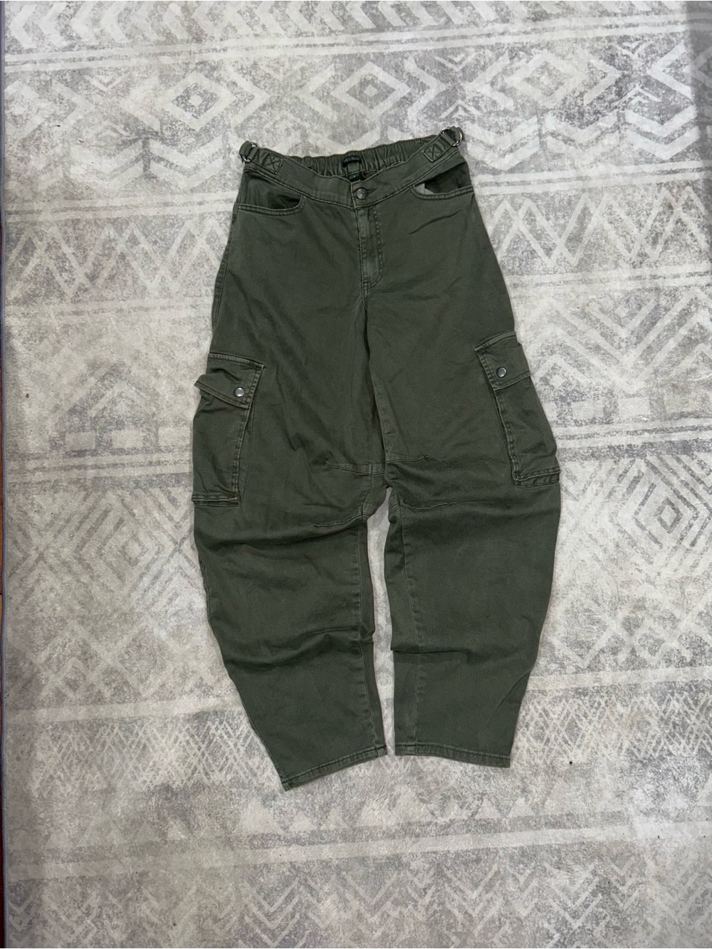 Women’s Olive Cargo Pants - Relaxed Fit